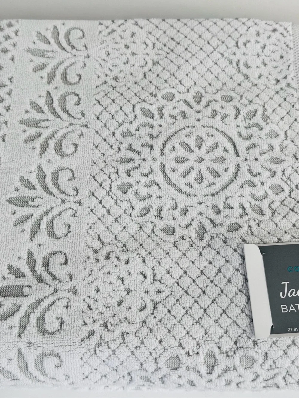 Comfort Bay Jacquard Bath Towel Set 3-Piece White Gray Damask 27x52 NWT